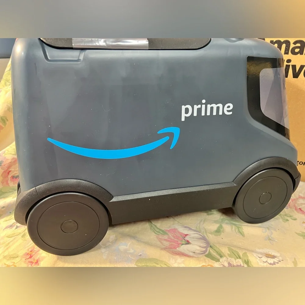 Amazon Prime Blue Delivery Ride on Van - Picture 8 of 16